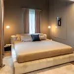 La 4*