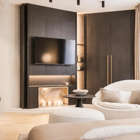 La Hotel