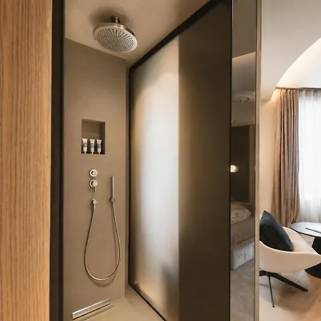 La Hotel 4*