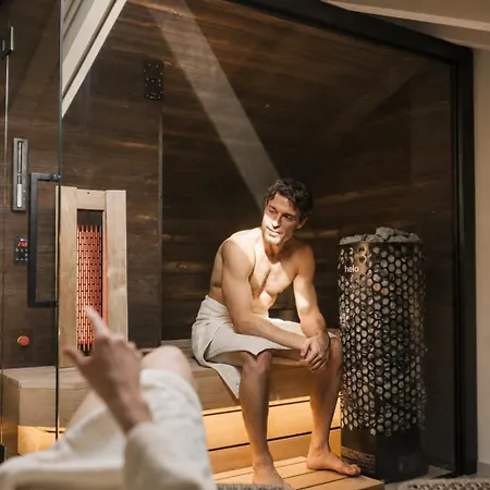 La 4*