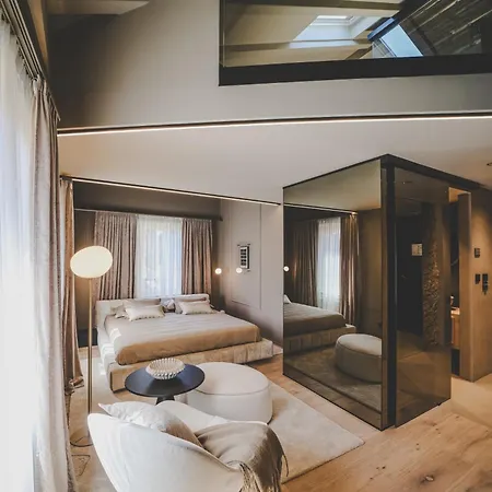 La Hotel